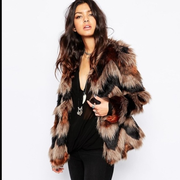 Forever 21 Jackets & Blazers - ⭐️HP⭐ NWOT Forever 21 | Faux Fur Jacket – S